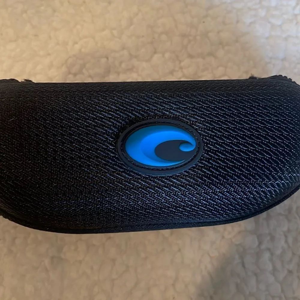 Costa glasses case